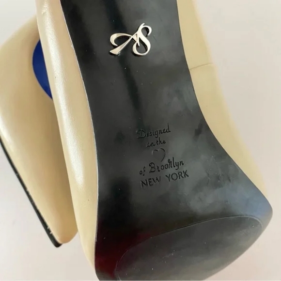 ANTONIA Saint New York Victoria Pump Heels - Women's - Picture 8 of 9